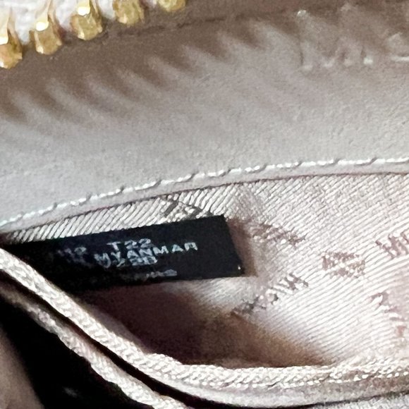 Michael Kors Jet Set Travel Zip Around Card Case Wallet MK Light Sand - Picture 8 of 9